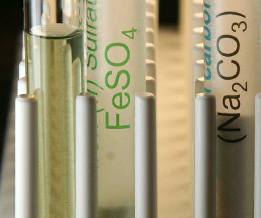 iron carbonate green color in test tube